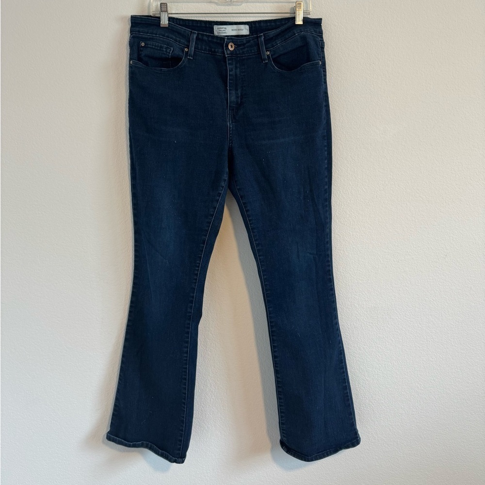 Levi’s Women’s Mid Rise Boot Cut Jeans‎ Size 14